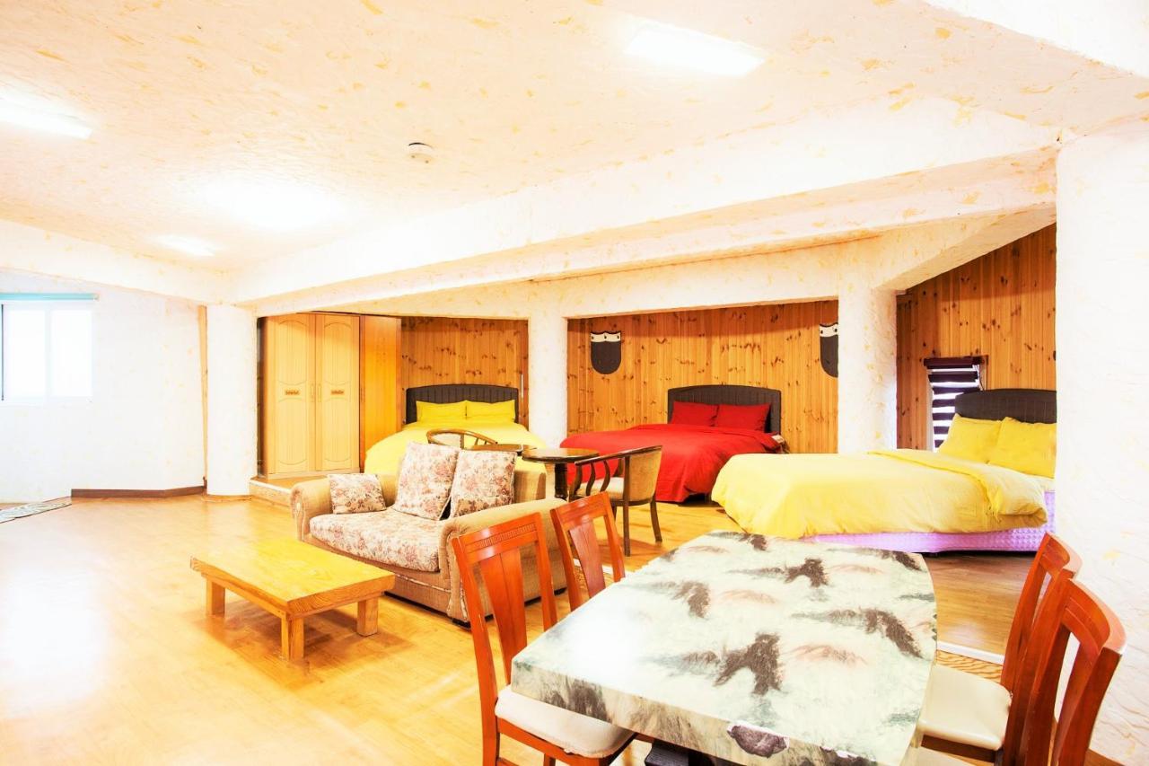 Memoria Resort Seogwipo Exterior foto