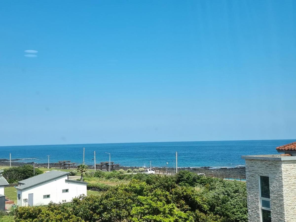Memoria Resort Seogwipo Exterior foto