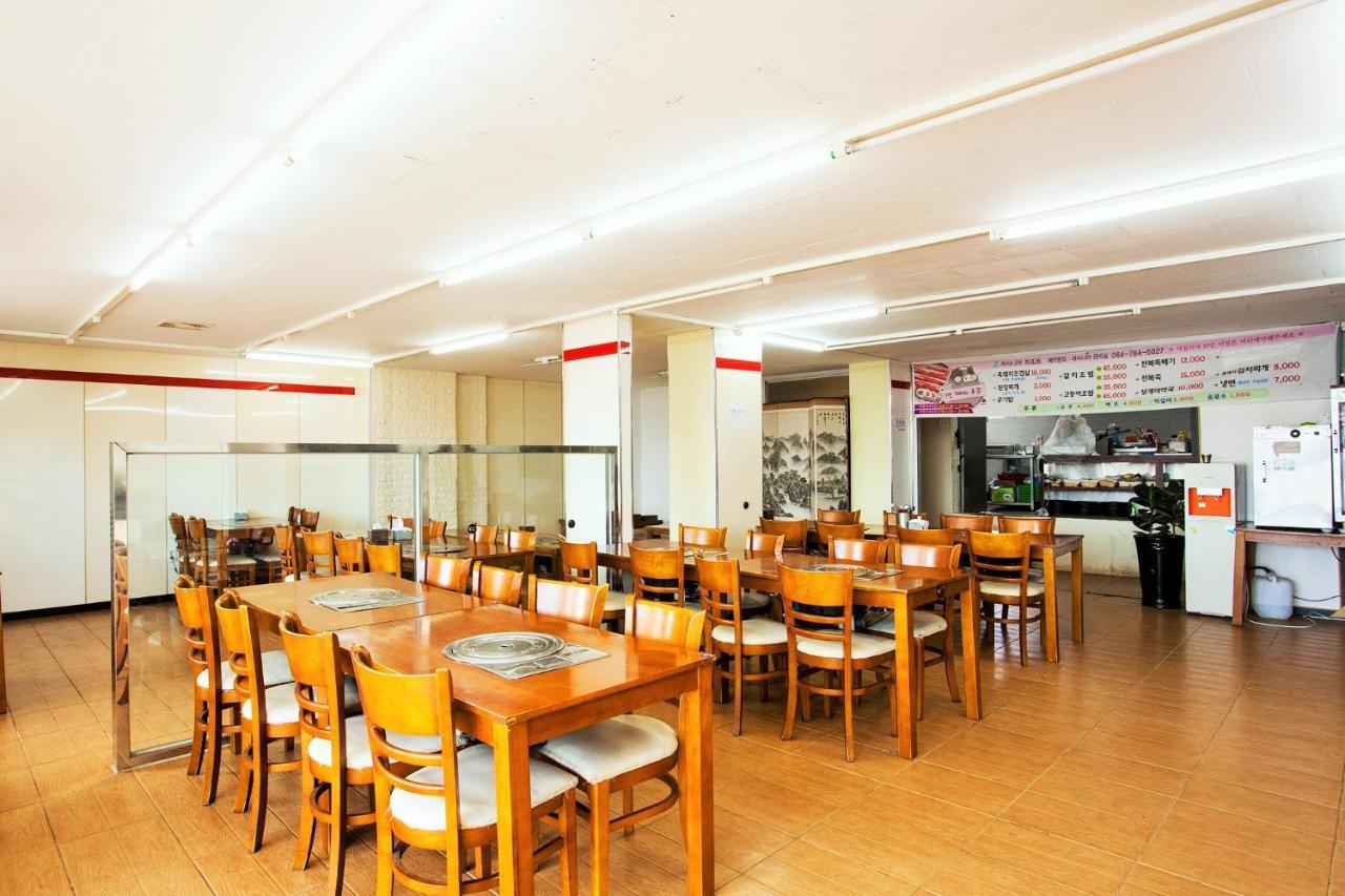 Memoria Resort Seogwipo Exterior foto