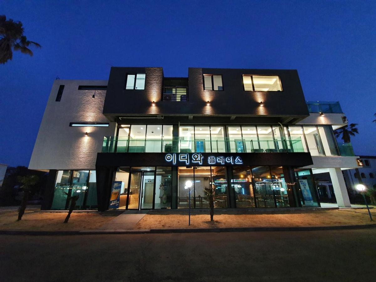 Memoria Resort Seogwipo Exterior foto
